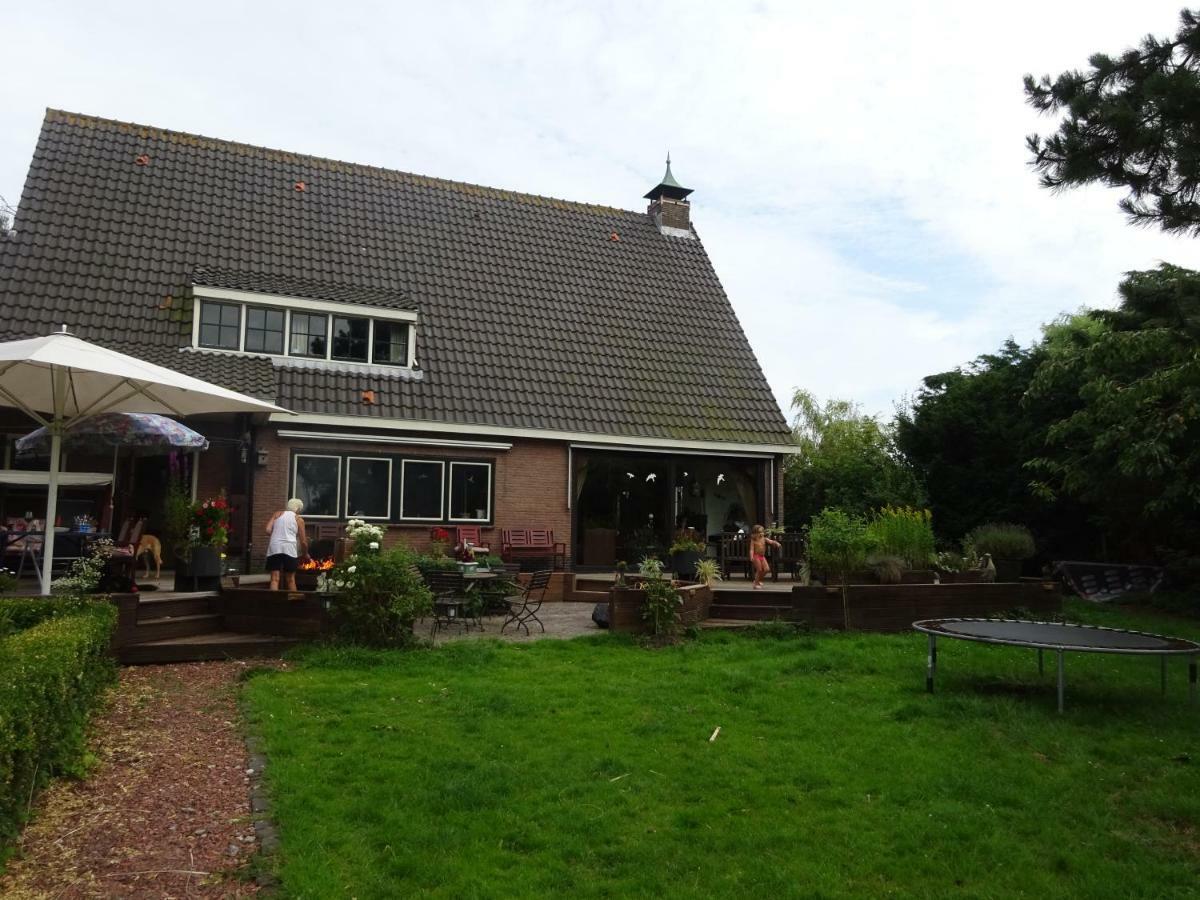 Guesthouse De Haal Oostzaan Exterior foto
